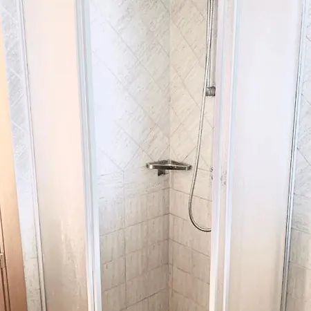 Appartement Centrale Con Vista Mare *